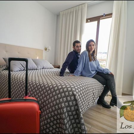 Hostal Y Apartamento Rural Los Naranjos Melegis Luaran gambar