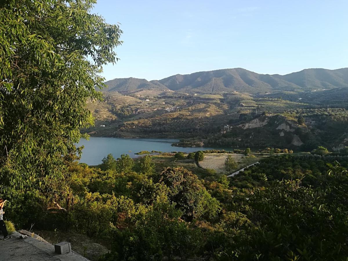 Hostal Y Apartamento Rural Los Naranjos Melegis Luaran gambar
