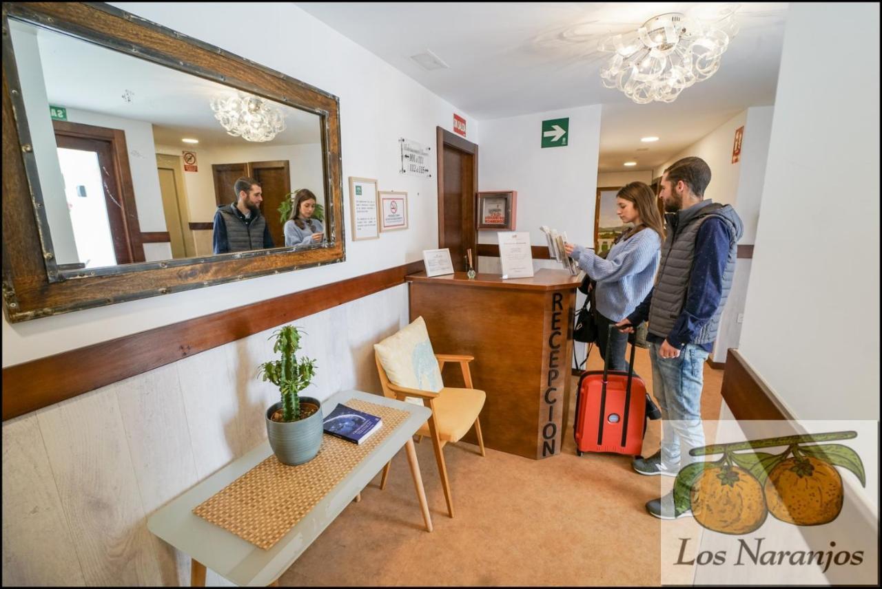 Hostal Y Apartamento Rural Los Naranjos Melegis Luaran gambar