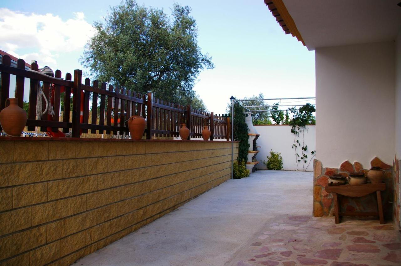 Hostal Y Apartamento Rural Los Naranjos Melegis Luaran gambar