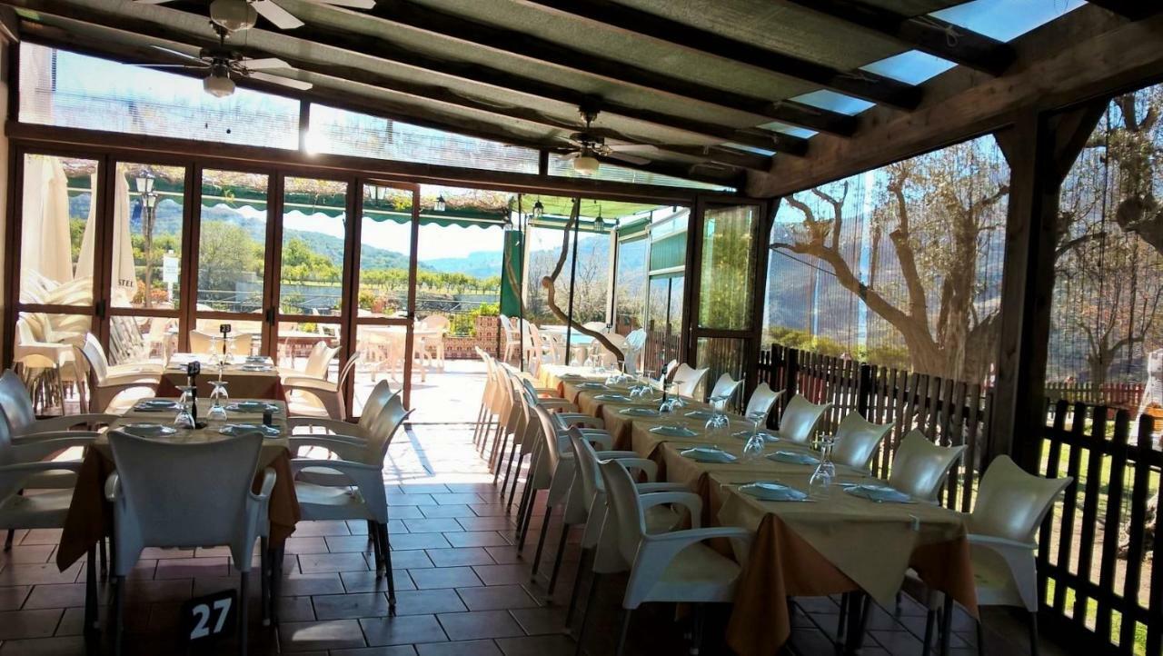 Hostal Y Apartamento Rural Los Naranjos Melegis Luaran gambar